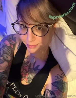 PushingUpRoses / roseanders nude photo #0747