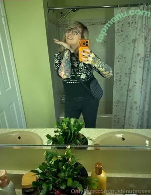 PushingUpRoses / roseanders nude photo #0787