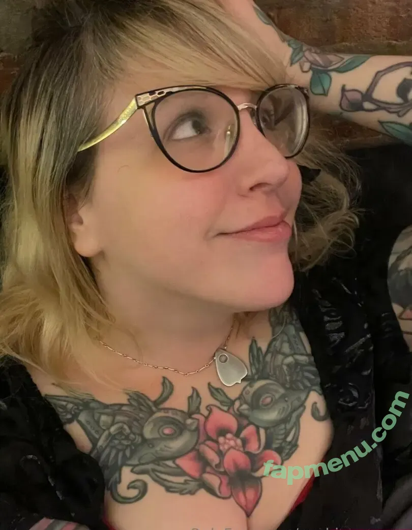 PushingUpRoses nude photo #0701 (roseanders)