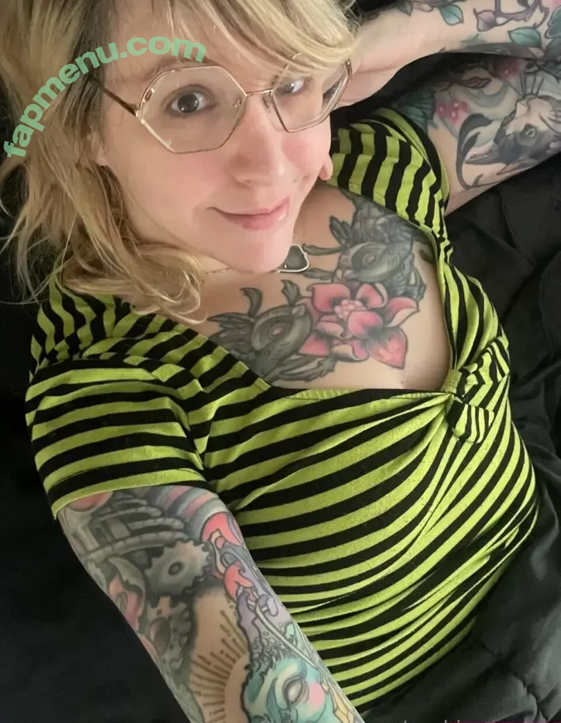 PushingUpRoses nude photo #0729 (roseanders)