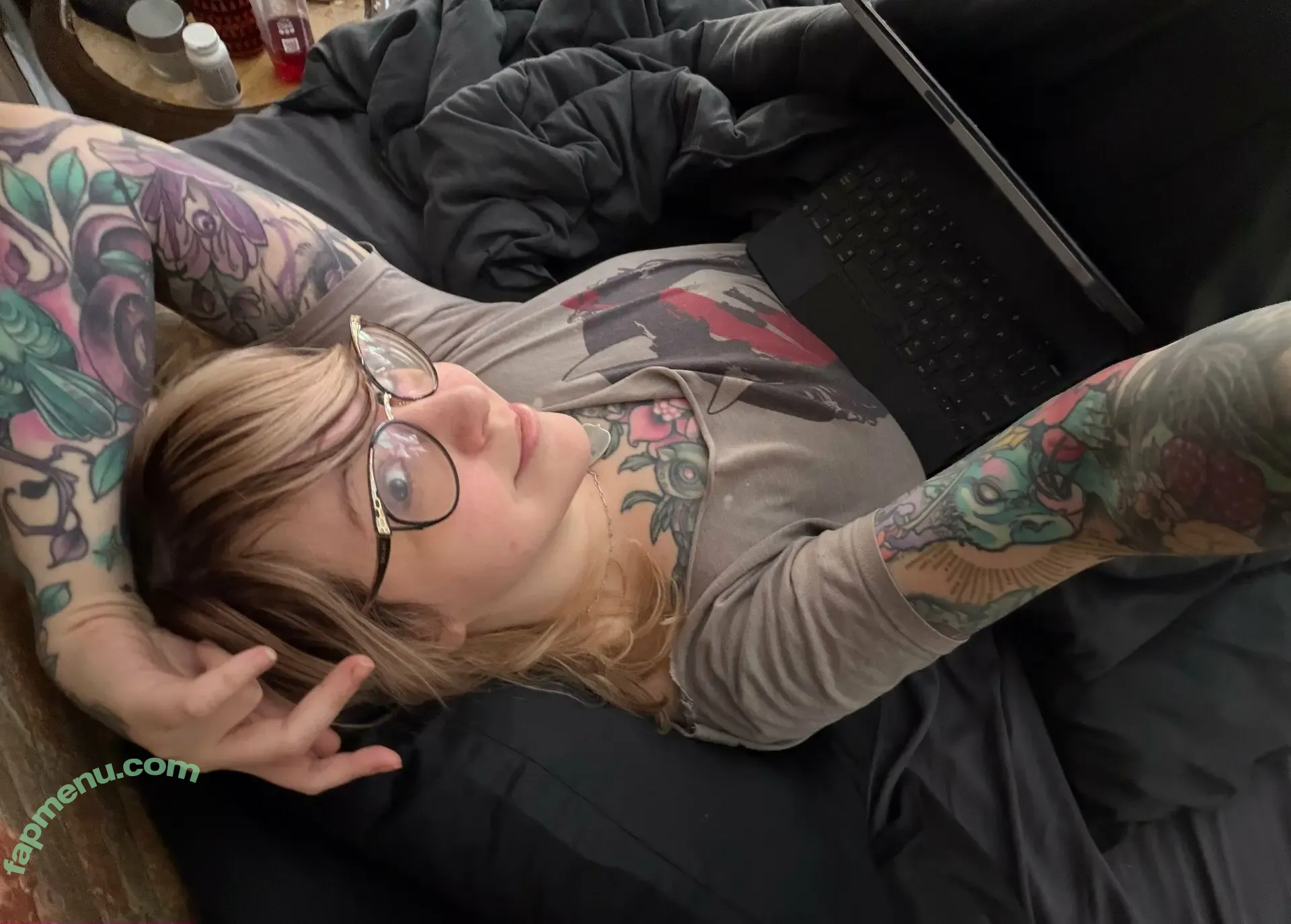 PushingUpRoses nude photo #0770 (pushinuproses / roseanders)