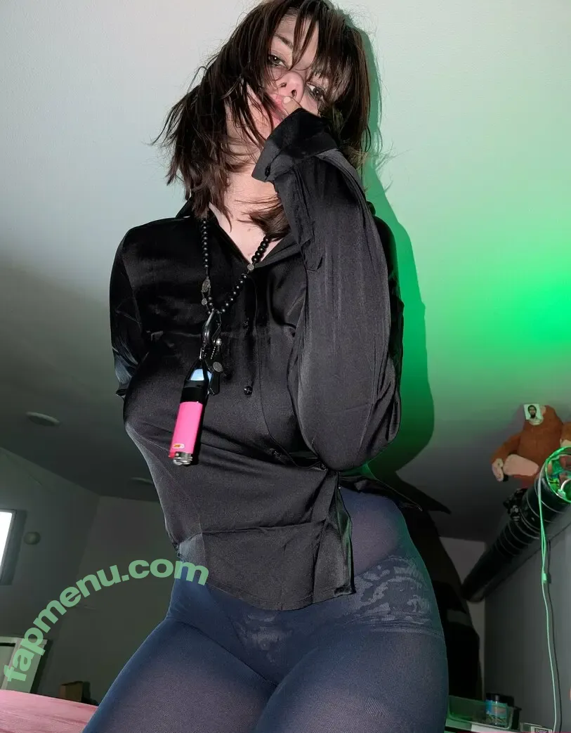 pvnks nude photo #0082 (anaamari_ / asonxx / midlested / psyoptrick)