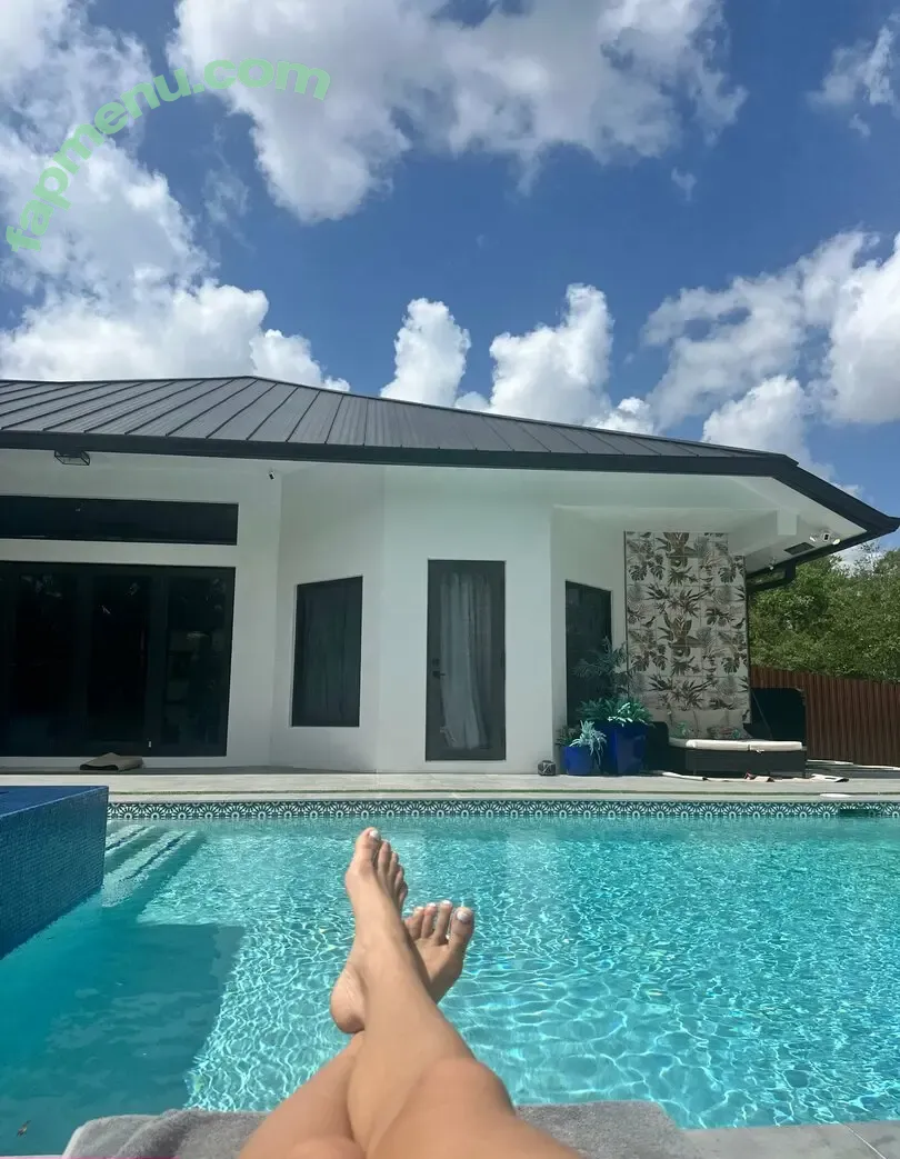 pvz_feet nude photo #0008 (pizza_feet_)