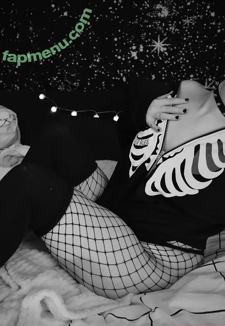 pxppycorpse nude photo #0170 (Corpsey)