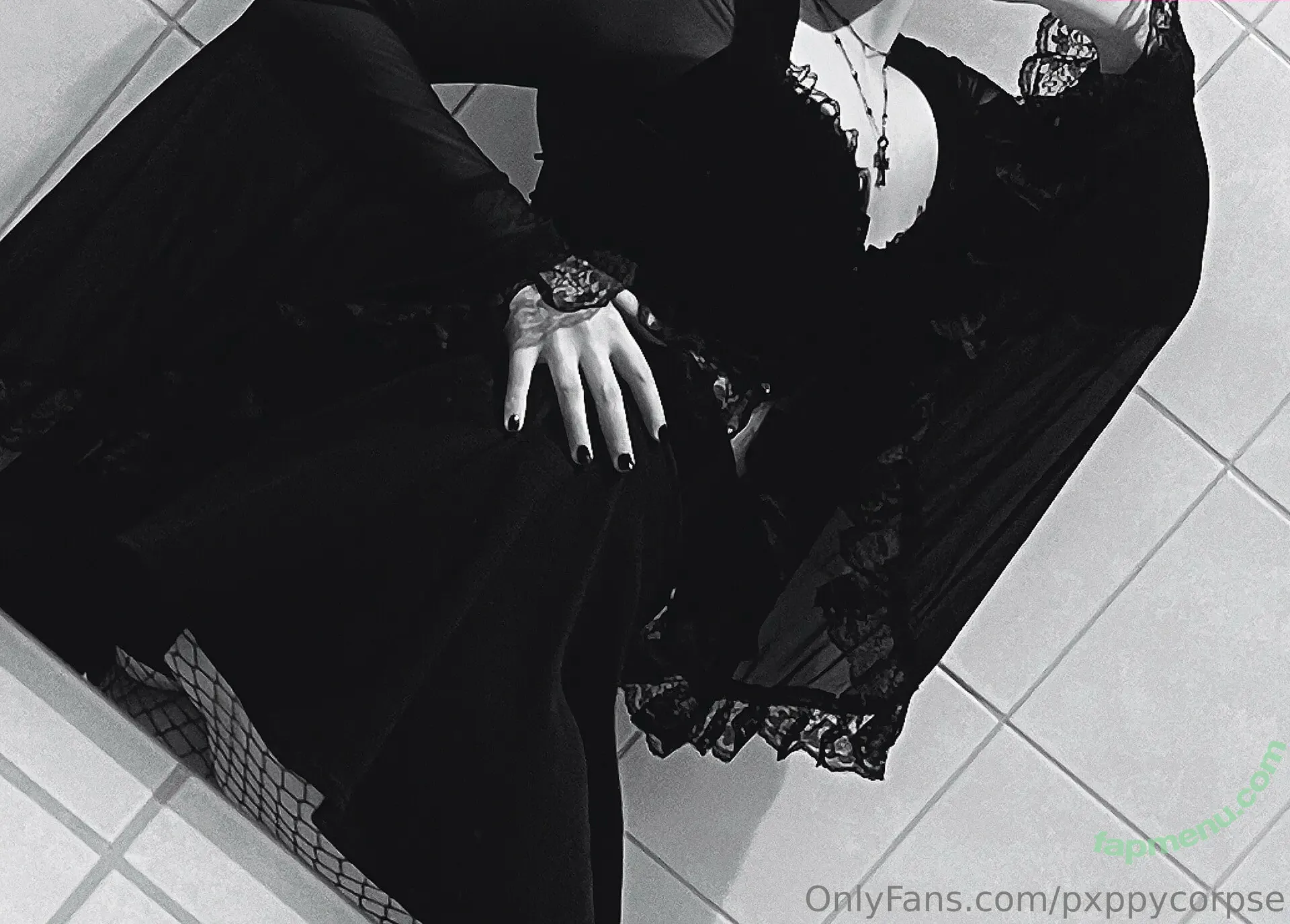 pxppycorpse nude photo #0267 (Corpsey)