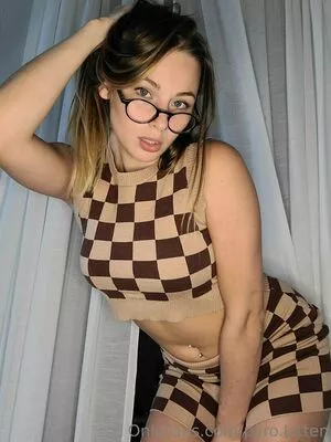 Pyro Kitten / Pyro.kitten / its_pyro_kitten / pyrokitten nude photo #0051