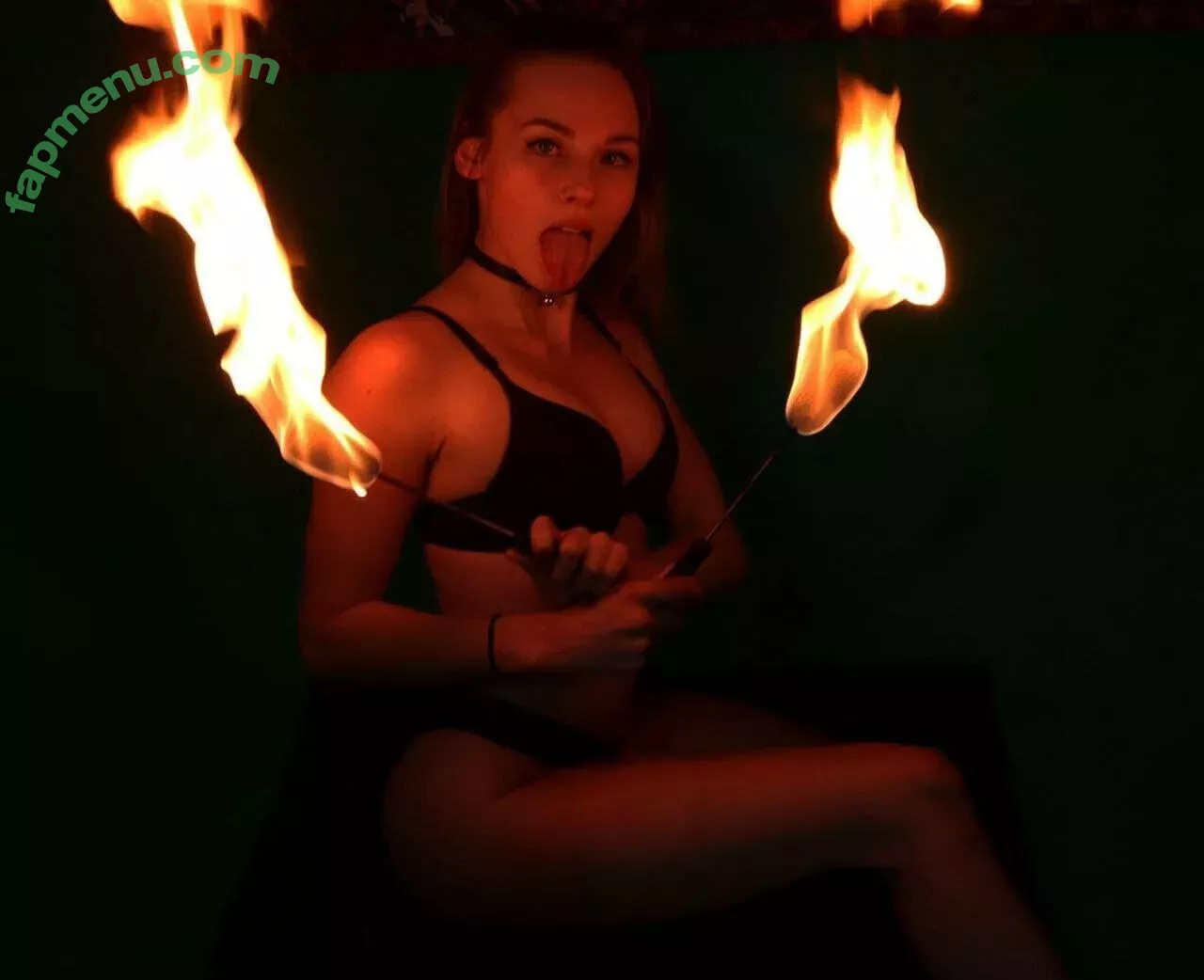 Pyro Kitten nude photo #0086 (Pyro.kitten / its_pyro_kitten / pyrokitten)