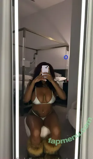 pyteeefans / pyteee1 nude photo #0036
