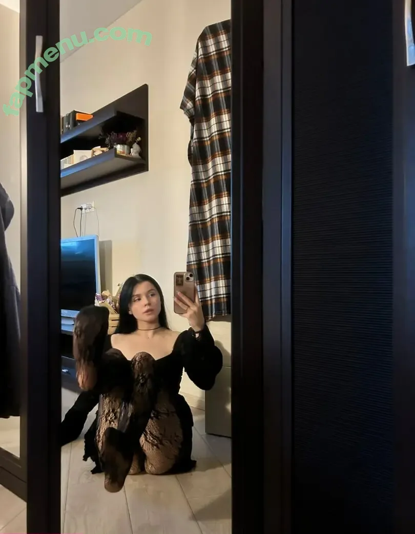 Qarenina nude photo #0019 (qareninaar)