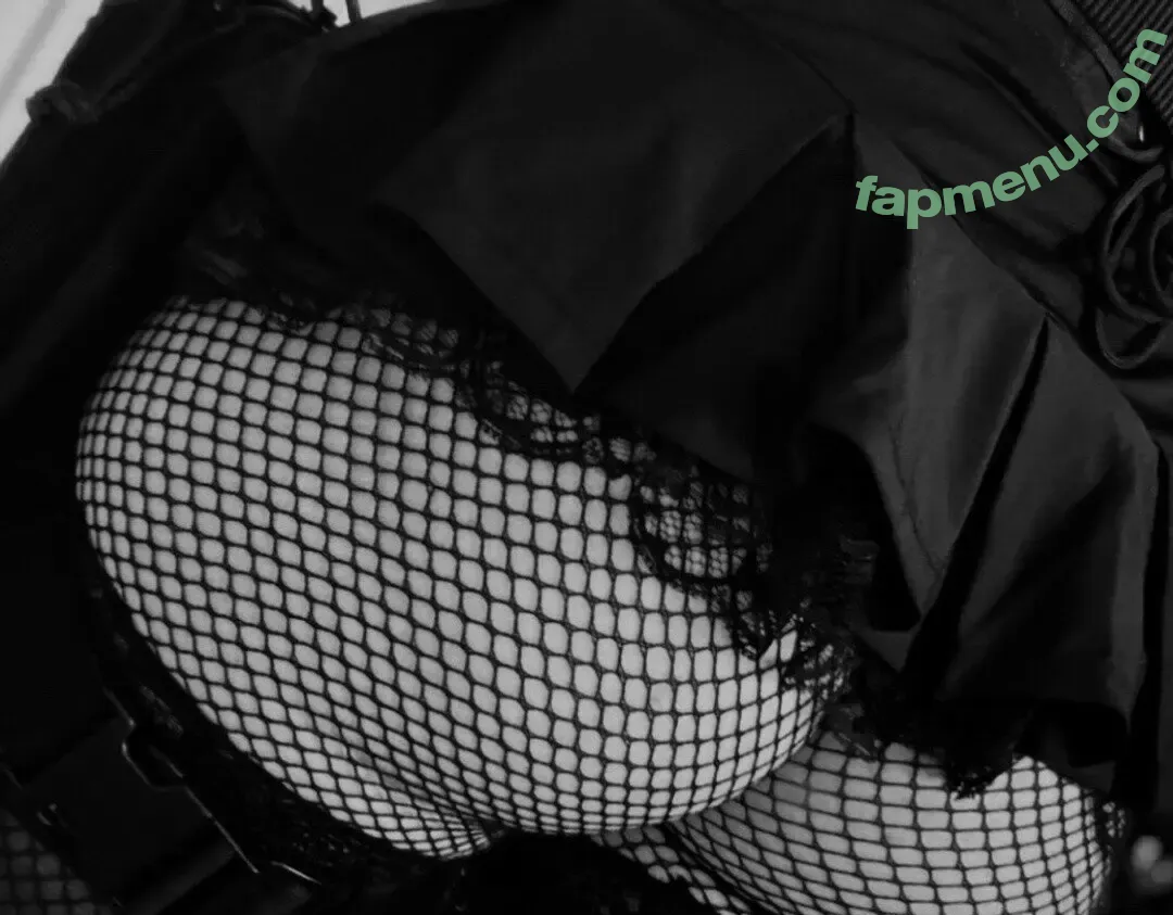 Qdisse nude photo #0013 (Qdisse)