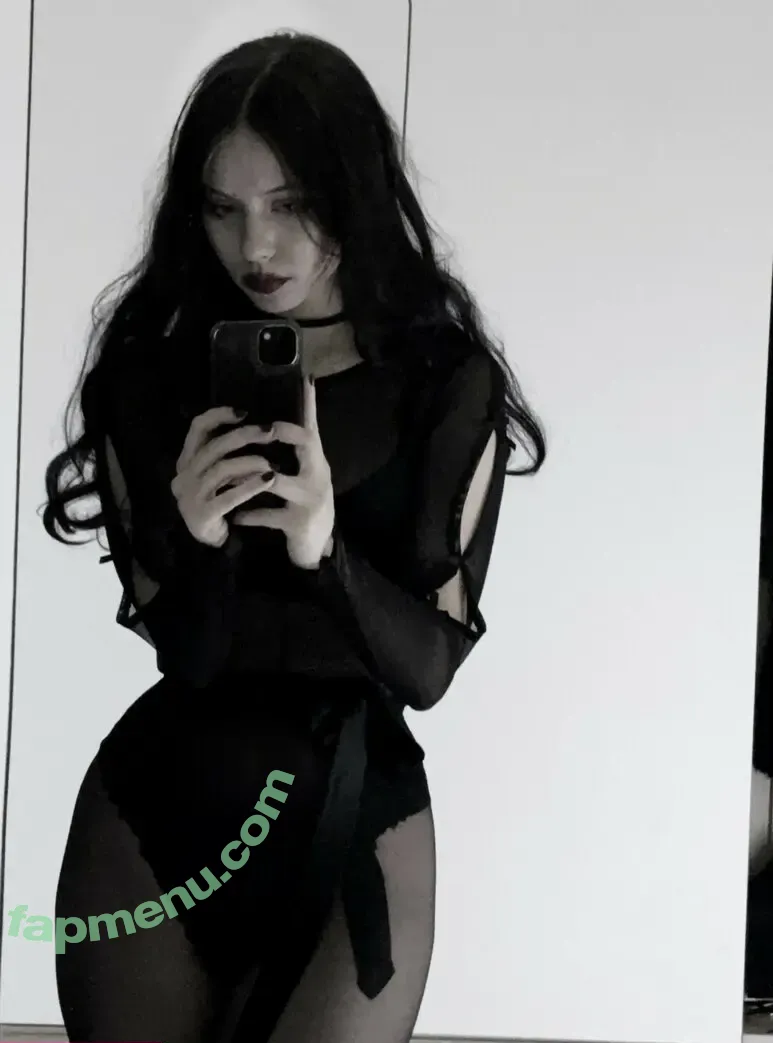 Qdisse nude photo #0021 (Qdisse)