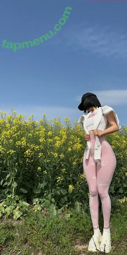 QiaoniuTT nude photo #3904 (Qiaoniu / 俏妞qiaoniu)