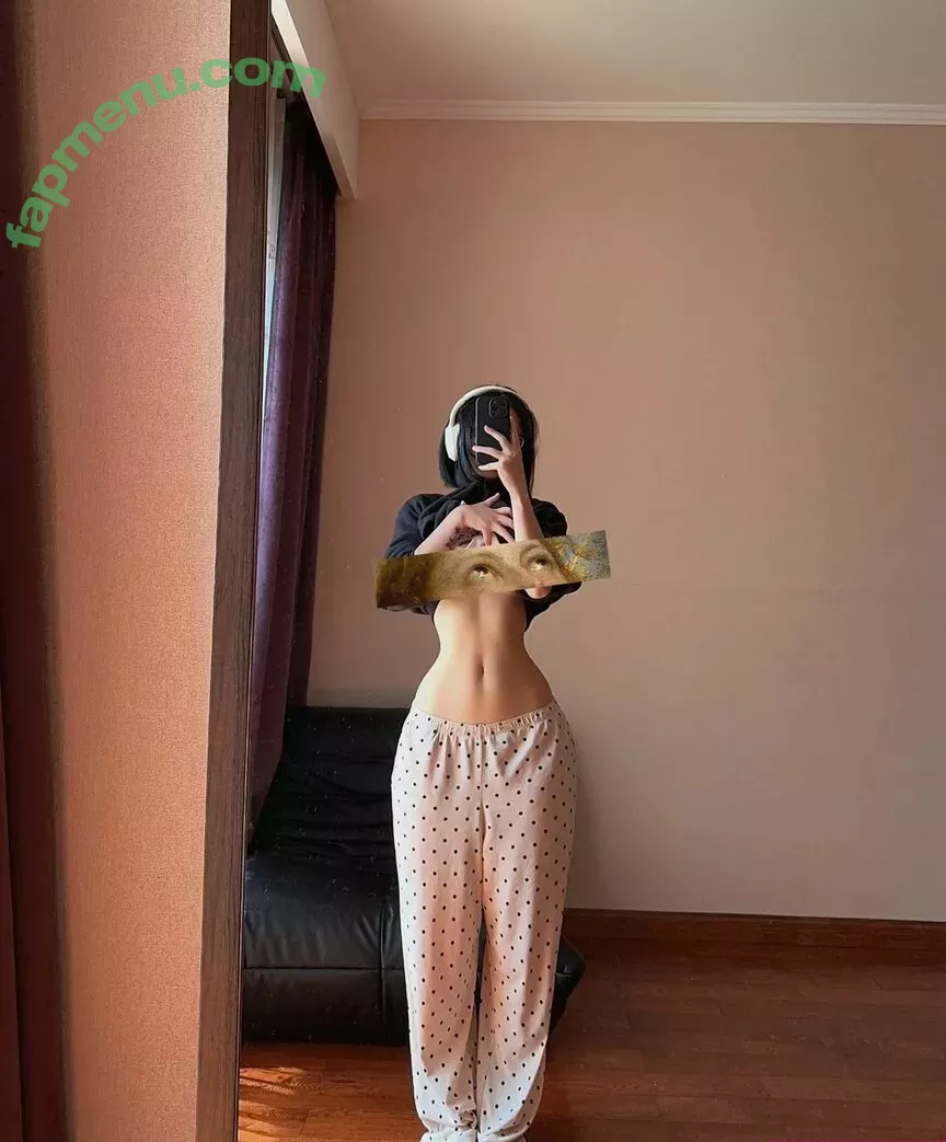 QiaoniuTT nude photo #3938 (Qiaoniu / 俏妞qiaoniu)