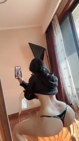 QiaoniuTT / qiaoniu_tt / 俏妞 nude photo #5358