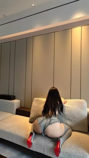 QiaoniuTT / qiaoniu_tt / 俏妞 nude photo #5759
