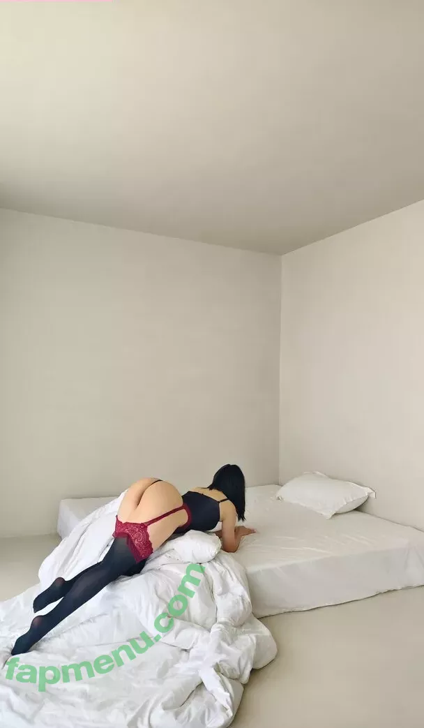 QiaoniuTT nude photo #5041 (qiaoniu_tt / 俏妞)