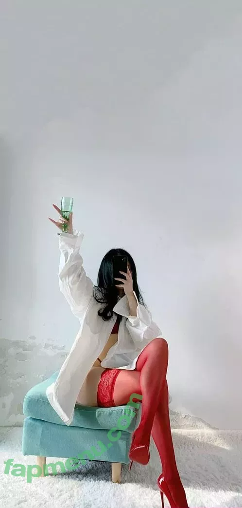 QiaoniuTT nude photo #5146 (qiaoniu_tt / 俏妞)