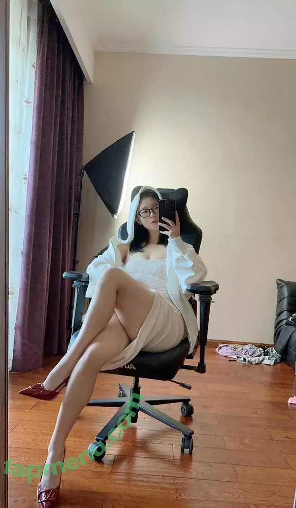 QiaoniuTT nude photo #5303 (qiaoniu_tt / 俏妞)