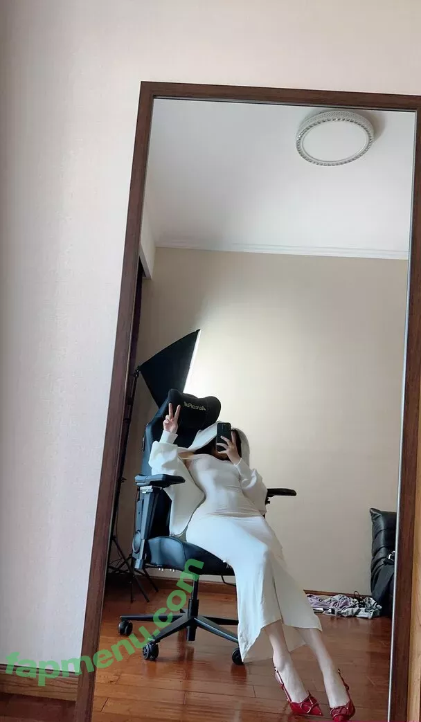 QiaoniuTT nude photo #5310 (Qiaoniu / 俏妞qiaoniu)