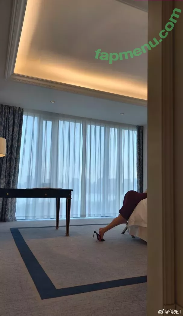 QiaoniuTT nude photo #5664 (Qiaoniu / 俏妞qiaoniu)