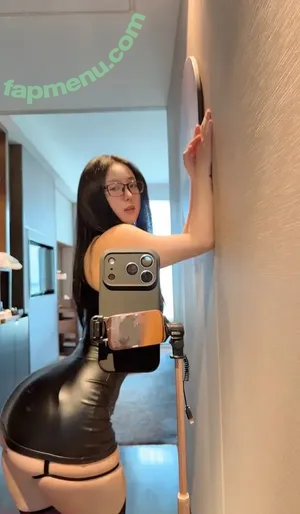 QiaoniuTT / 俏妞 nude photo #6881