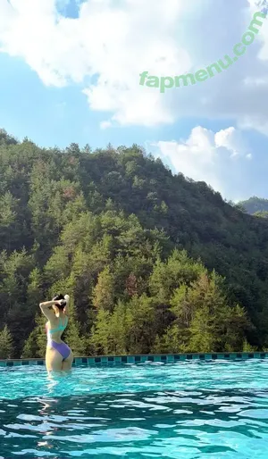 QiaoniuTT / 俏妞 nude photo #6960