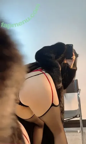 QiaoniuTT / 俏妞 nude photo #6980