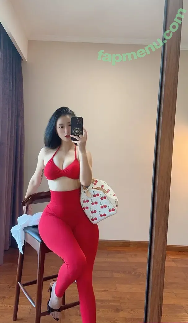 QiaoniuTT nude photo #6687 (俏妞)