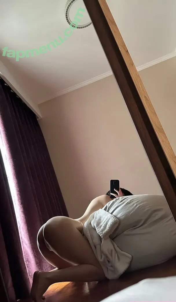 QiaoniuTT nude photo #6810 (俏妞)