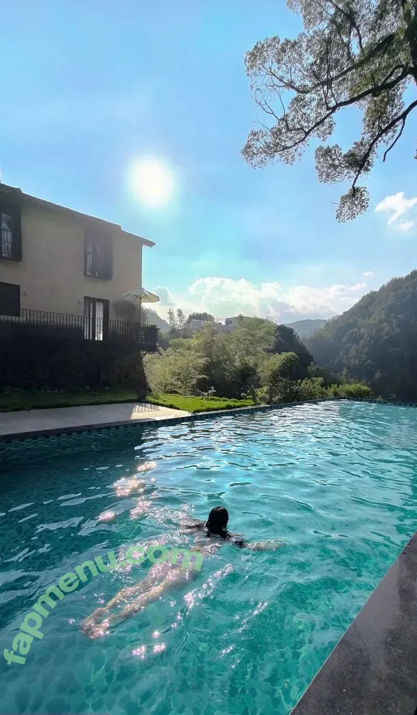 QiaoniuTT nude photo #6952 (俏妞)