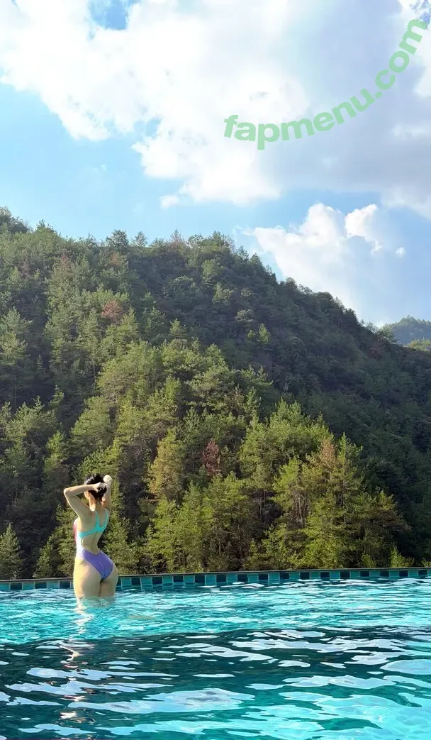 QiaoniuTT nude photo #6960 (俏妞)