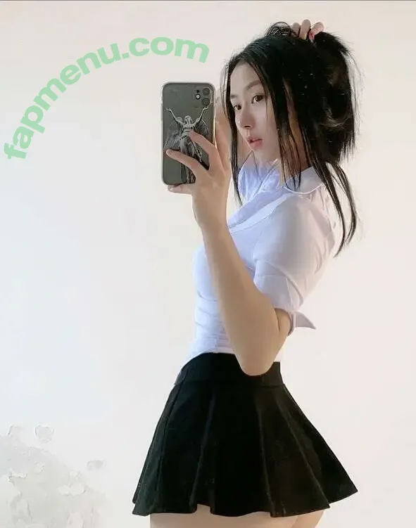 QiaoniuTT nude photo #6964 (俏妞)