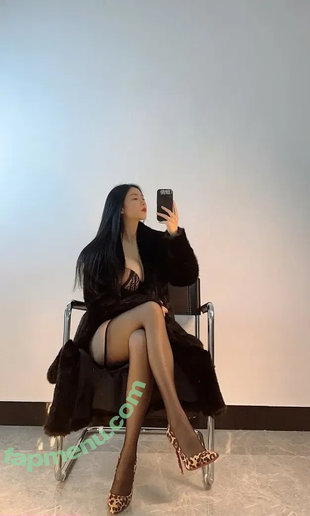 QiaoniuTT nude photo #6976 (俏妞)