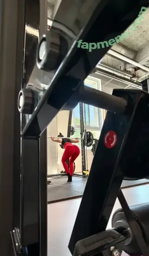 QiaoniuTT / 俏妞 nude photo #7010