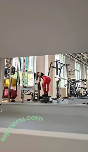 QiaoniuTT / 俏妞 nude photo #7011