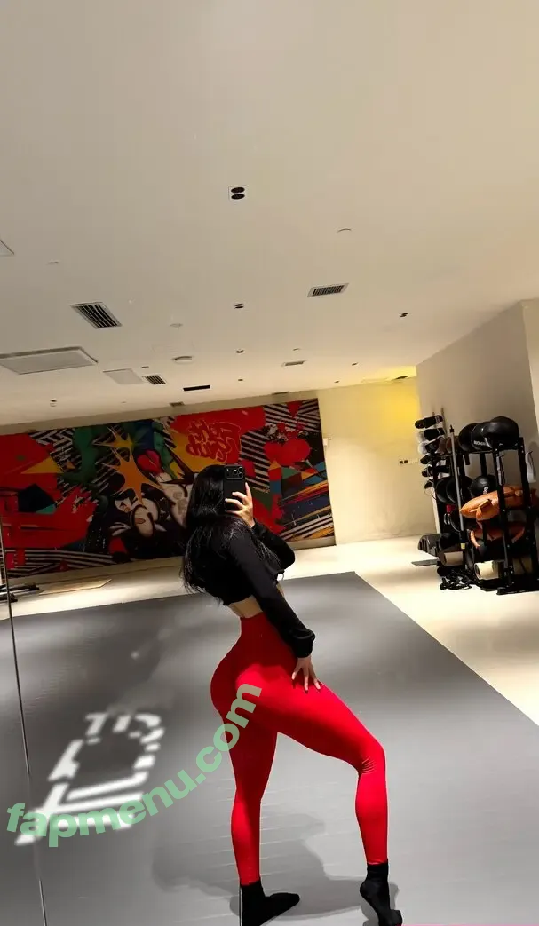 QiaoniuTT nude photo #7015 (俏妞)