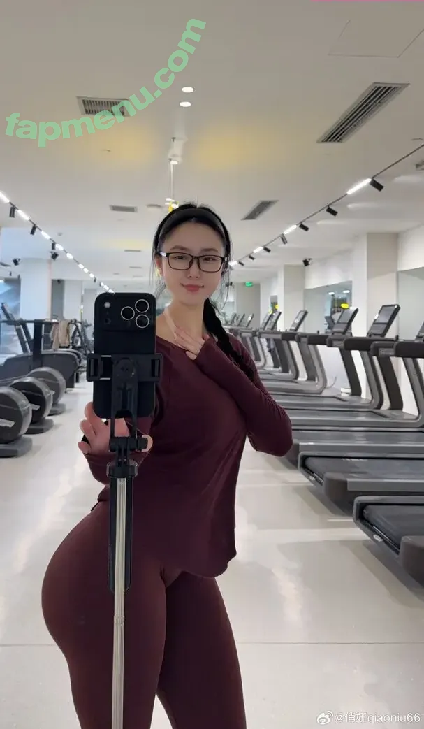 QiaoniuTT nude photo #7023 (俏妞)