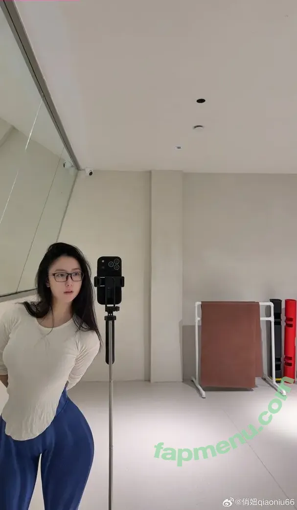 QiaoniuTT nude photo #7032 (俏妞)
