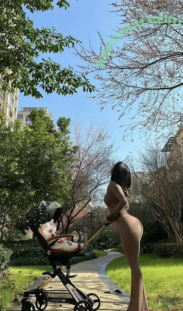 QiaoniuTT nude photo #7126 (Qiaoniu / 俏妞qiaoniu)