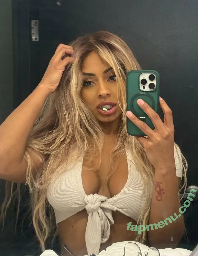 Qimmah Russo nude photo #0026 (qflex_4life / qimmahrusso)
