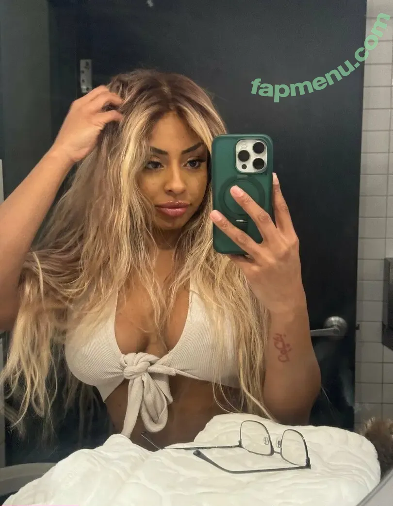 Qimmah Russo nude photo #0032 (qflex_4life / qimmahrusso)