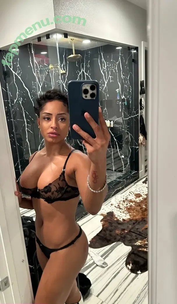 Qimmah Russo nude photo #0035 (qflex_4life / qimmahrusso)
