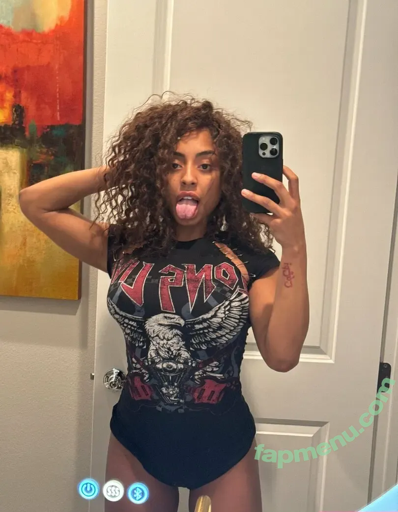 Qimmah Russo nude photo #0055 (qflex_4life / qimmahrusso)