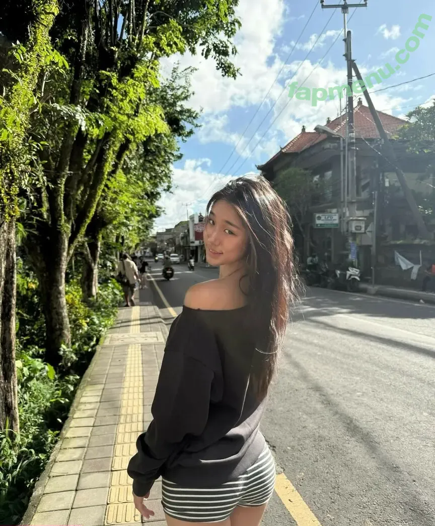 qingqingya99 nude photo #0021 (qingqingya99)