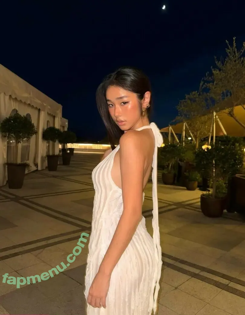 qingqingya99 nude photo #0048 (qingqingya99)