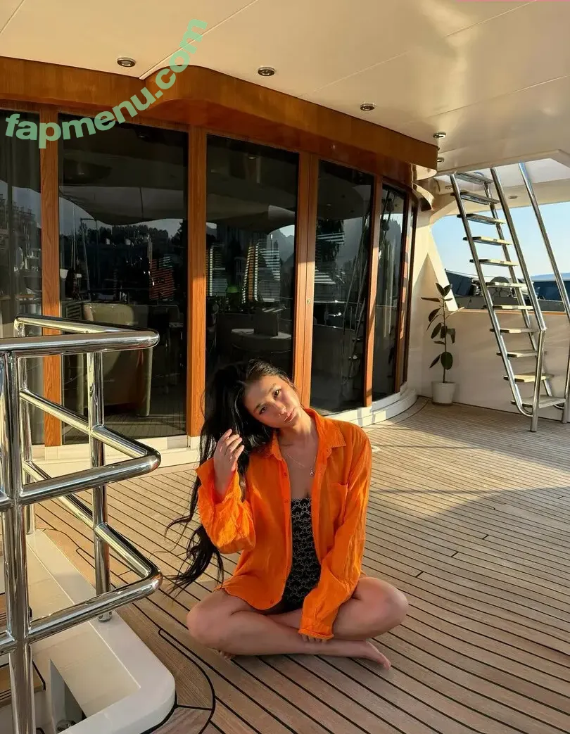 qingqingya99 nude photo #0093 (qingqingya99)