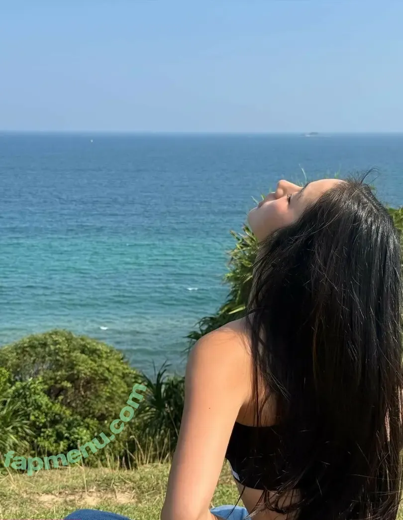 qingqingya99 nude photo #0116 (qingqingya99)