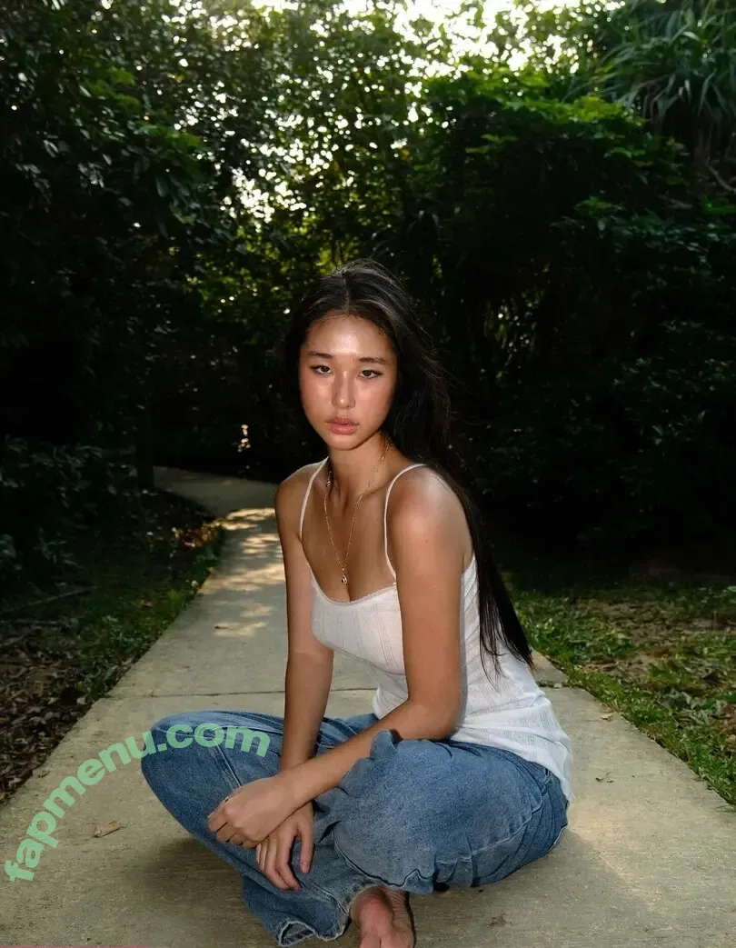 qingqingya99 nude photo #0120 (qingqingya99)