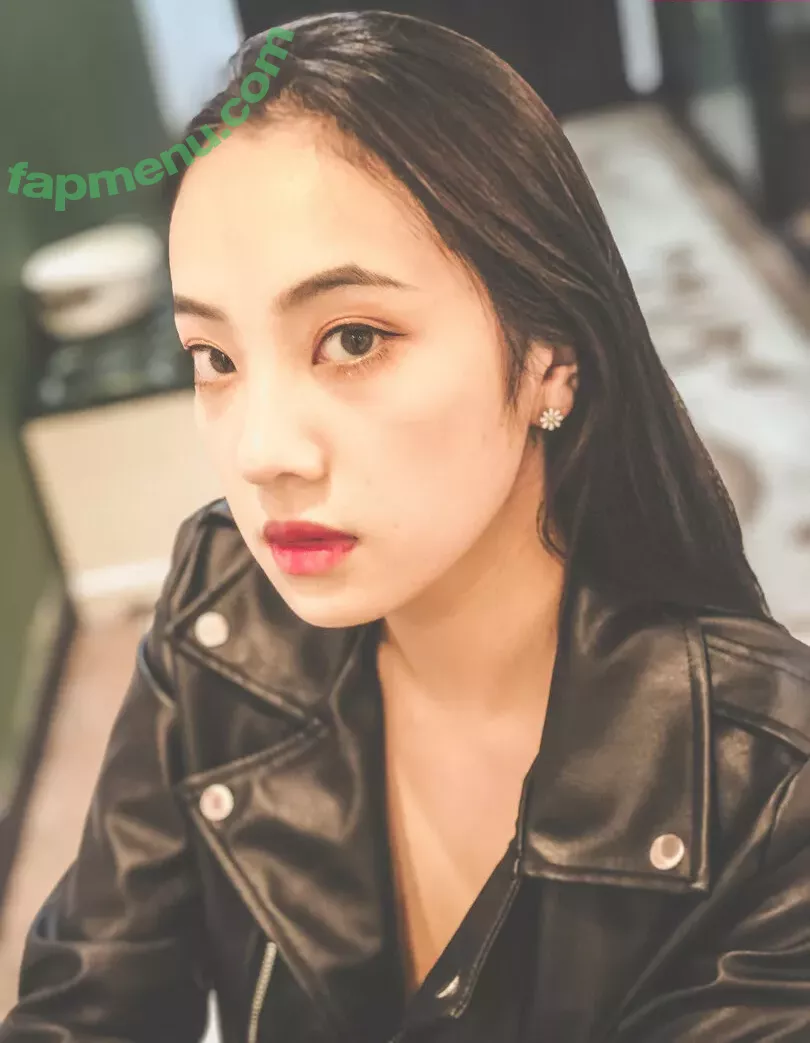 Qinweiyingjie nude photo #0090 (qinweiyingjie_)