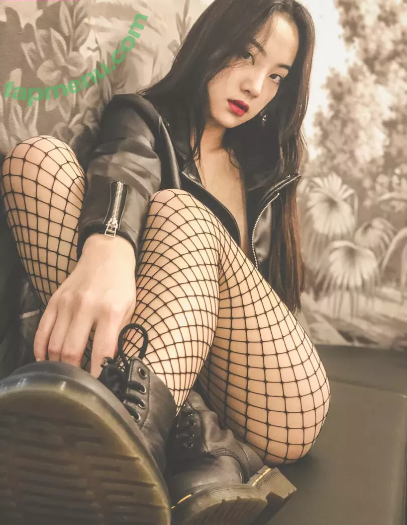 Qinweiyingjie nude photo #0097 (qinweiyingjie_)